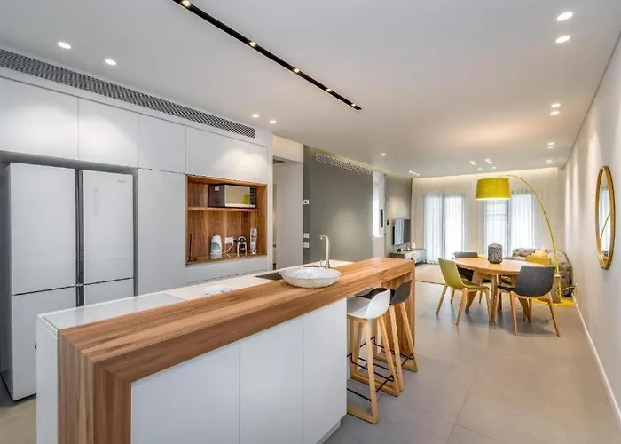 Rooftop 2 Luxury Apartment By Nimizz